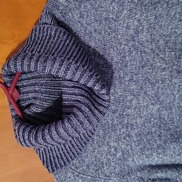 Sweater - Picture 2 of 3